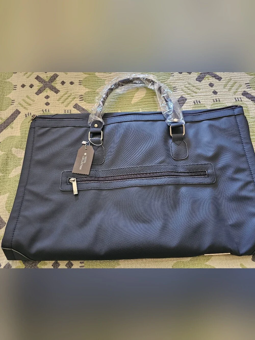 Hotel Collection Duffle/Garment Bag- NAVY